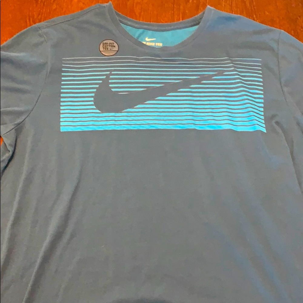 Nike dry fit cotton t-shirt